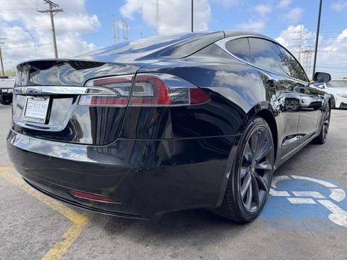 Used 2017 Tesla Model S 60D image 5