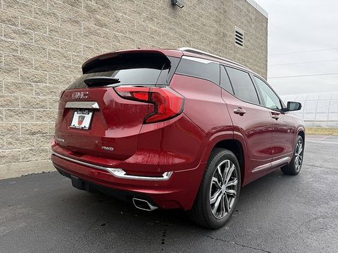 Used 2018 GMC Terrain Denali w/ Advanced Safety Package image 3