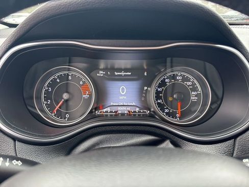 Used 2019 Jeep Cherokee Limited image 17