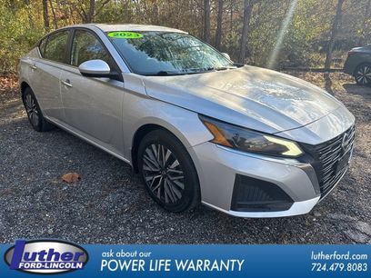 Used 2023 Nissan Altima 2.5 SV w/ SV Premium Package