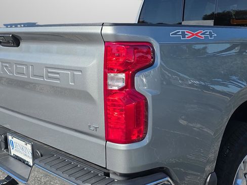 New 2026 Chevrolet Silverado 1500 LT w/ Convenience Package II image 13