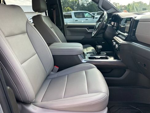 Used 2023 GMC Sierra 1500 SLT w/ SLT Premium Package AWD/4WD image 14