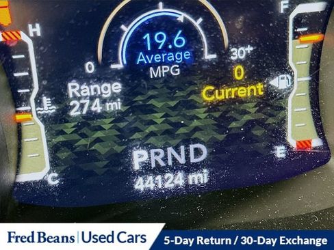 Used 2022 Jeep Wrangler Unlimited Sahara AWD/4WD image 17