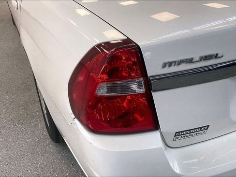 Used 2004 Chevrolet Malibu FWD image 24