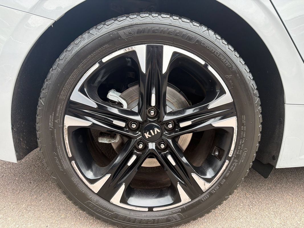Used 2021 Kia K5 GT-Line AWD/4WD image 22