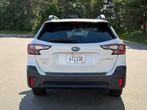 Used 2021 Subaru Outback Premium AWD/4WD image 4