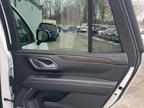 Used 2023 Chevrolet Tahoe Z71 w/ Luxury Package image 34