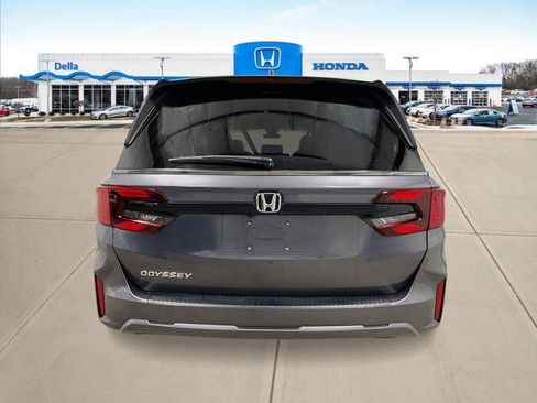 New 2026 Honda Odyssey EX-L image 4