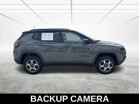 Used 2022 Jeep Compass Trailhawk w/ Trailhawk Elite Group AWD/4WD image 5