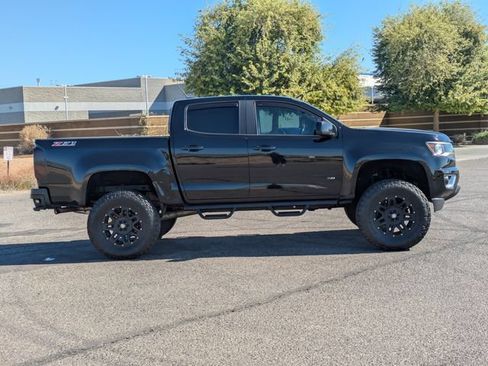 Used 2019 Chevrolet Colorado Z71 RWD image 2