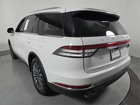 Certified 2023 Lincoln Aviator Reserve w/ Equipment Group 201A image 6