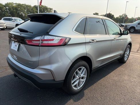 Used 2024 Ford Edge SEL w/ Convenience Package AWD/4WD image 5