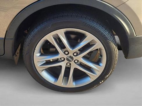 Used 2019 Lincoln MKC Reserve w/ MKC Climate Package image 14