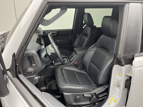 Used 2026 Ford Bronco Big Bend w/ Black Diamond Package AWD/4WD image 8
