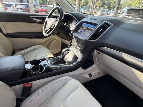 Used 2017 Ford Edge Titanium w/ Equipment Group 302A FWD image 48