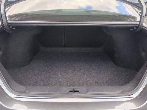Used 2025 Nissan Sentra SV FWD image 7