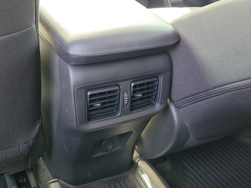 Used 2024 Toyota RAV4 LE AWD/4WD image 14