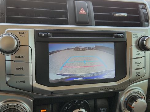 Used 2016 Toyota 4Runner SR5 Premium RWD image 15