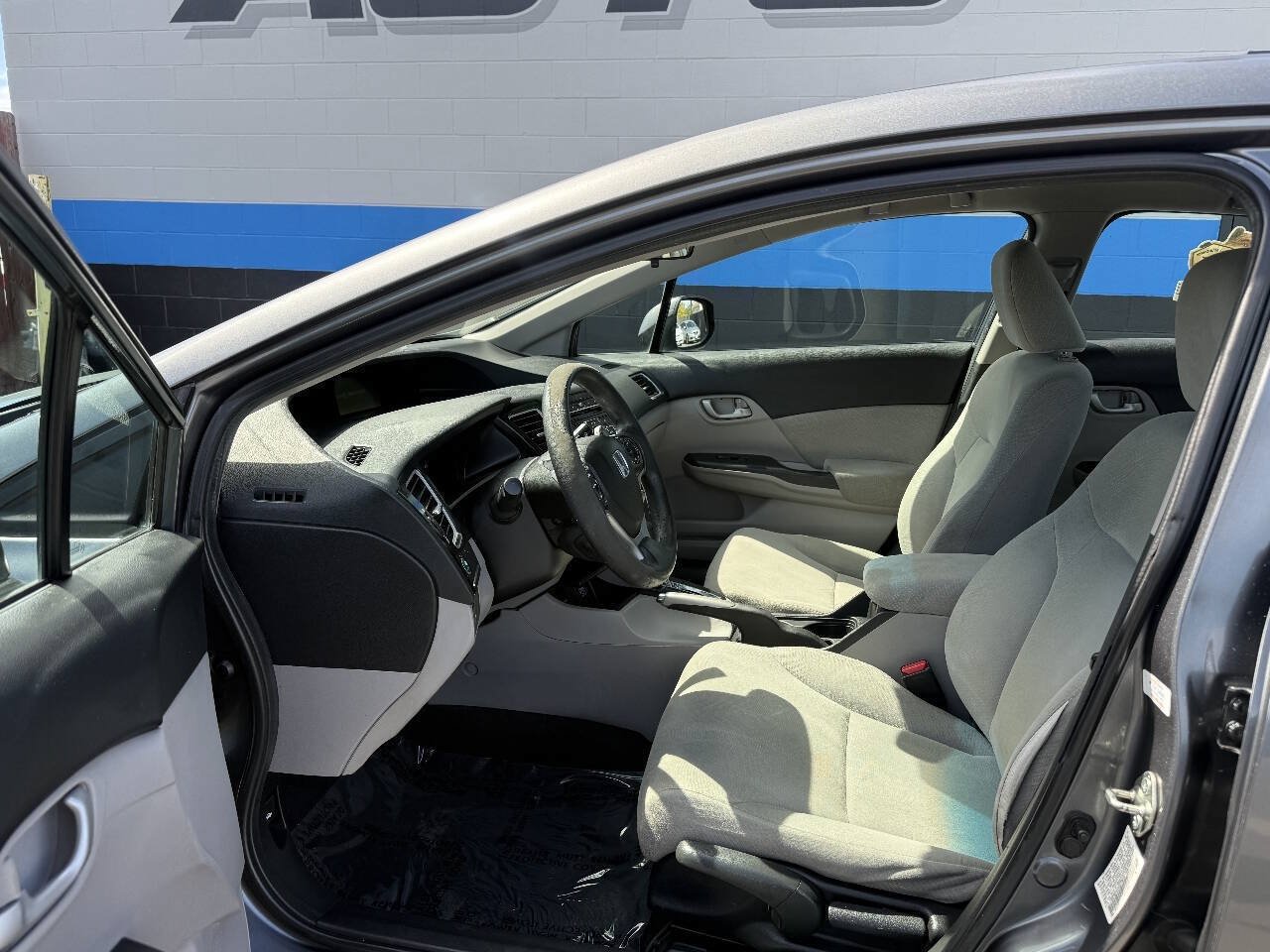 Used 2013 Honda Civic LX image 9