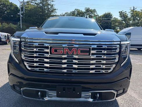 Used 2026 GMC Sierra 1500 Denali AWD/4WD image 2