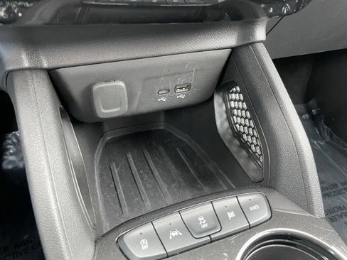 Used 2025 Chevrolet TrailBlazer LT AWD/4WD image 11