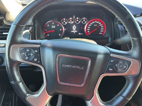 Used 2015 GMC Yukon Denali w/ Premium Package image 20