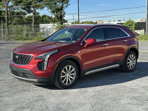 Used 2019 Cadillac XT4 Premium Luxury w/ Cold Weather Package AWD/4WD image 4