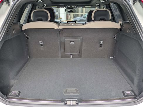 New 2026 Volvo XC60 B5 Plus w/ Protection Package Premier image 13