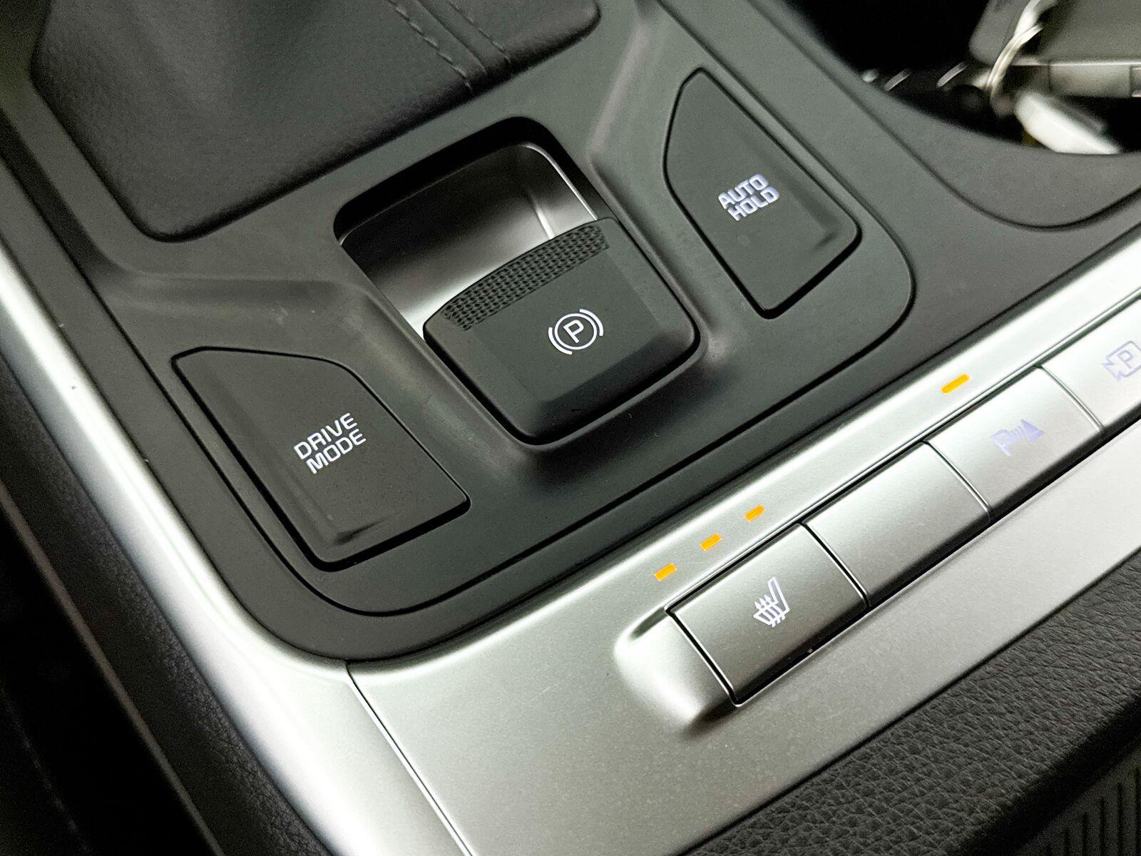 Used 2026 Kia Carnival FWD image 10