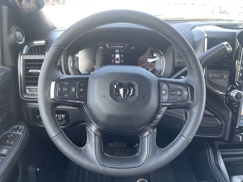 New 2024 RAM 2500 Limited image 16