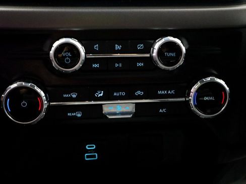 Certified 2024 Ford F150 XLT image 30