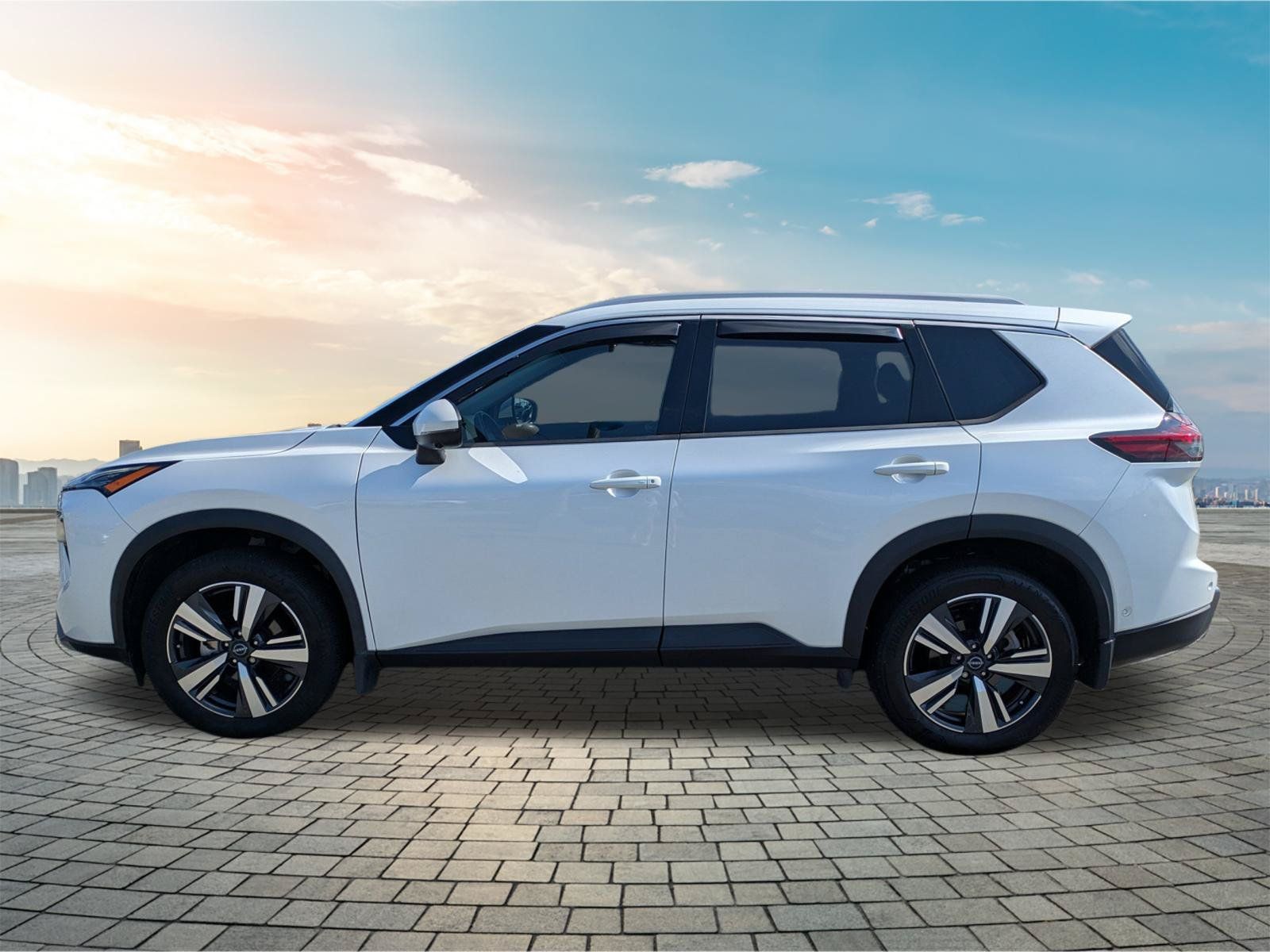 Certified 2024 Nissan Rogue SL FWD image 8