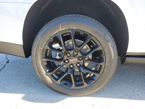 New 2026 GMC Yukon XL Denali w/ Sun & Power Step Package image 6