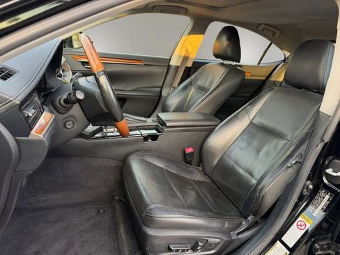 Used 2015 Lexus ES 300h w/ Navigation System Package FWD image 11