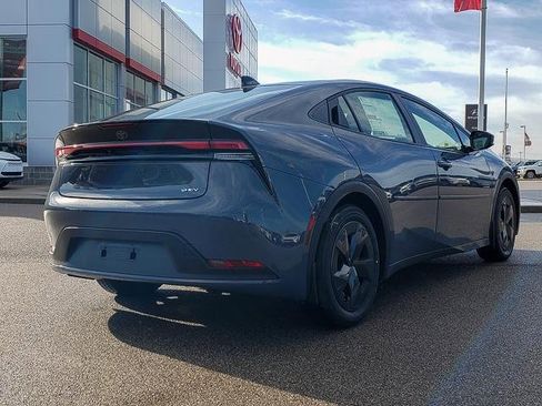 New 2026 Toyota Prius LE image 5