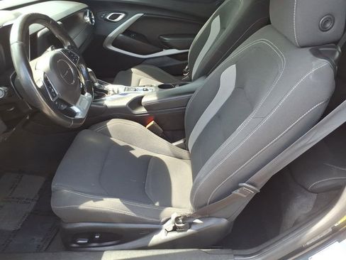 Used 2020 Chevrolet Camaro LT RWD image 8
