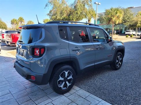 Used 2022 Jeep Renegade Trailhawk image 15