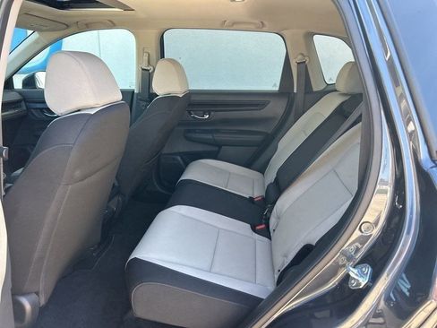 Certified 2025 Honda CR-V EX image 9