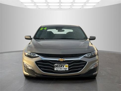 Used 2024 Chevrolet Malibu LT image 3