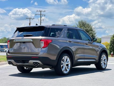 Used 2021 Ford Explorer Platinum w/ Equipment Group 601A AWD/4WD image 5