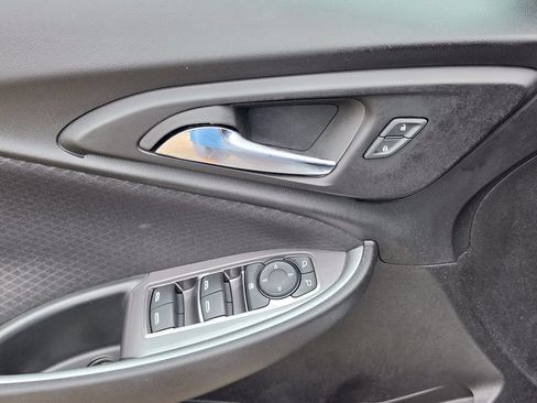Used 2024 Chevrolet Malibu LT FWD image 19