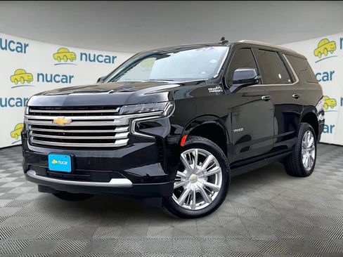 Used 2024 Chevrolet Tahoe High Country image 3