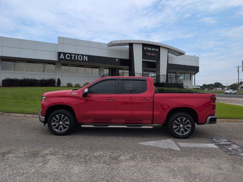 Used 2021 Chevrolet Silverado 1500 LT w/ All Star Edition Plus AWD/4WD image 2