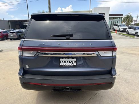 Used 2023 Lincoln Navigator L Reserve AWD/4WD image 7