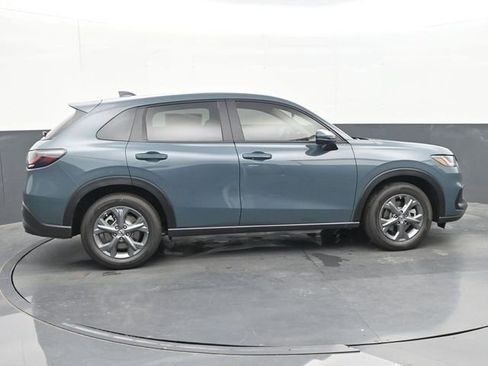 New 2026 Honda HR-V LX image 8