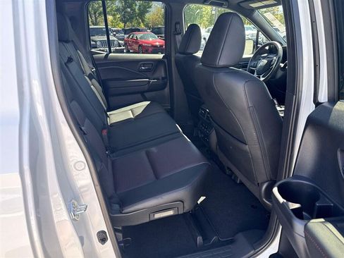 Certified 2025 Honda Ridgeline Black Edition image 23