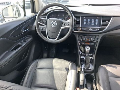 Used 2018 Buick Encore Essence FWD image 32