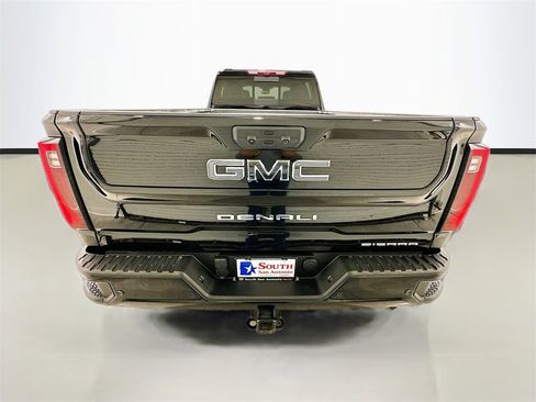 Used 2024 GMC Sierra 3500 Denali Ultimate image 6
