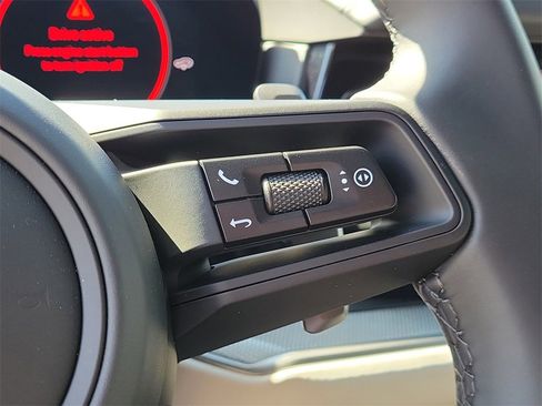 New 2026 Porsche Cayenne image 35