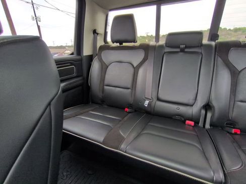 Used 2022 RAM 1500 Laramie AWD/4WD image 4